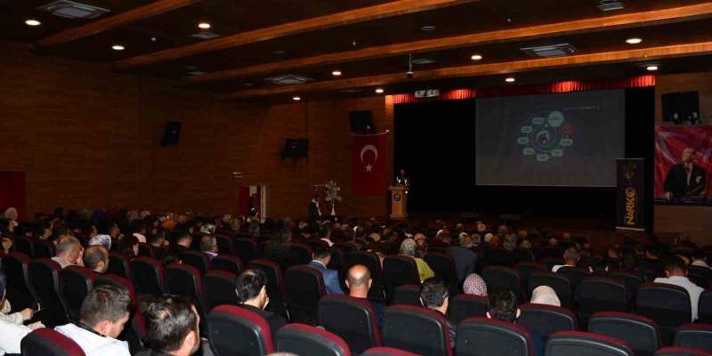 Samsun’da ailelere uyuşturucuyla mücadele eğitimi