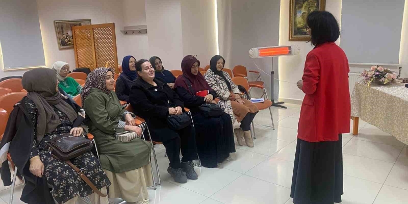 Pursaklar’da kadınlara yönelik farkındalık ve aile okulu eğitimleri