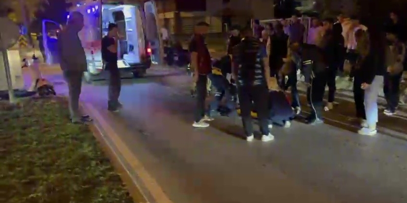 Antalya’da ’U’ dönüşü yapan otomobille çarpışan motosiklet sürücüsü yaralandı