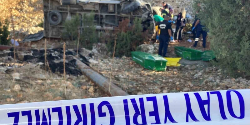 Mersin’deki işçi servisi kazasında ölü sayısı 6’ya yükseldi