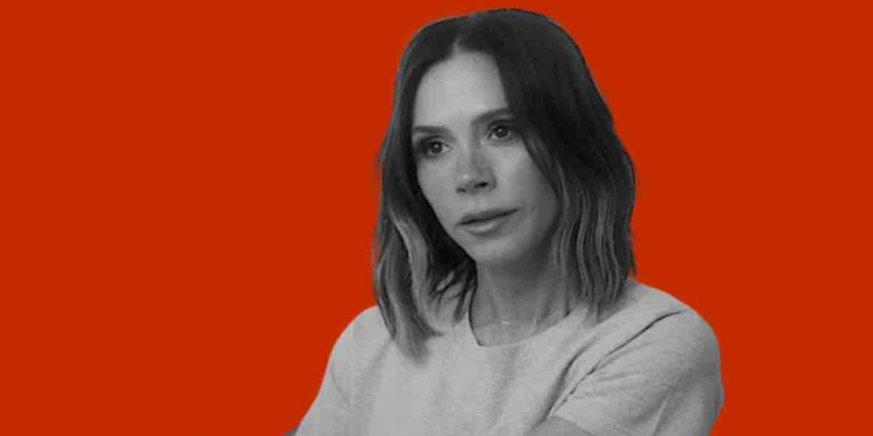 Victoria Beckham Göğüs Protezlerini Neden Aldırdığını Açıkladı