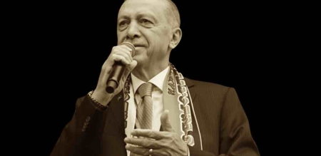 Cumhurbaşkanı Erdoğan Keman Çalan Öğrenci İle Çanakkale Türküsünü Söyledi! 