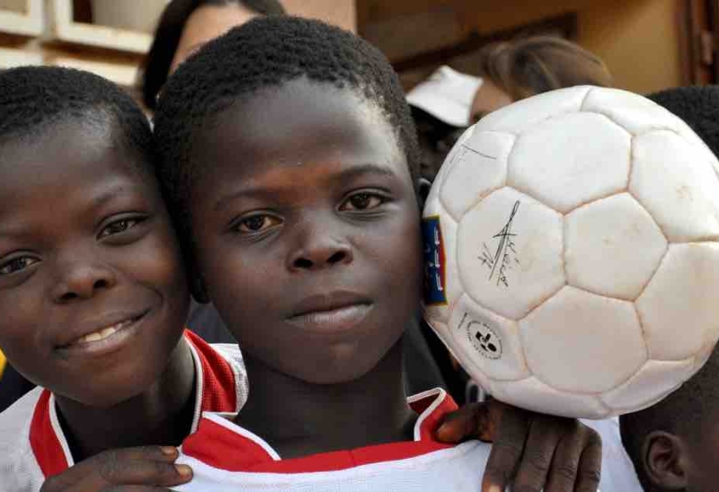 Gabon'un Çocuk Futbolcuları Nasıl İstismar Edildi? Şoke Eden İddialar!